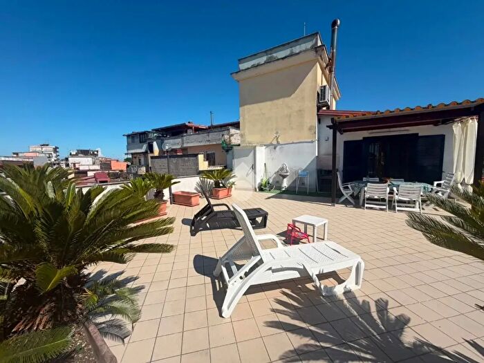 Appartamento con 5 locali in vendita in Via Casalanno, Marano Di Napoli