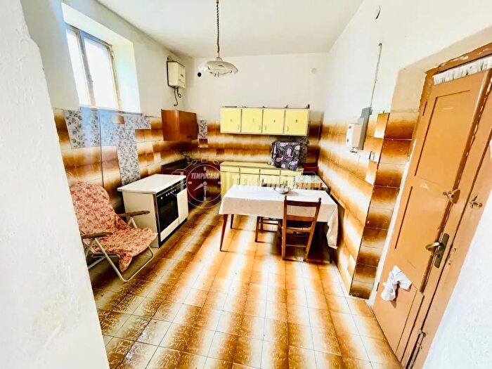 Appartamento quadrilocale in vendita in Pago Del Vallo Di Lauro