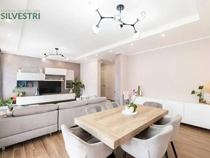 Appartamento quadrilocale in vendita in Novara