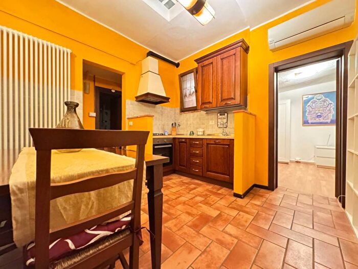 Appartamento trilocale in affitto in Via del Parione, Centro Storico, Perugia