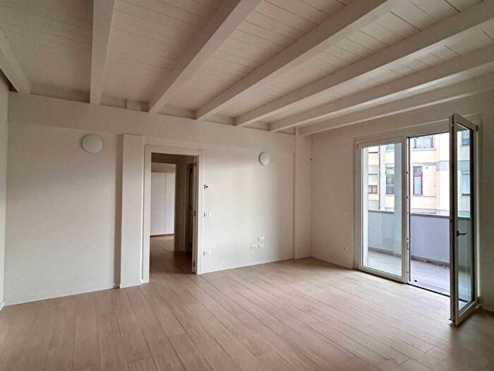 Appartamento trilocale in affitto in Via Emilio Bardini, San Rocco Lungarno, Empoli