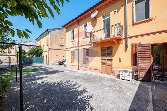 Appartamento quadrilocale in vendita in Via Mazzini, Dosolo