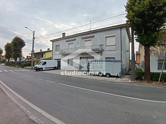 Appartamento trilocale in vendita in Via al Binengo, Sergnano