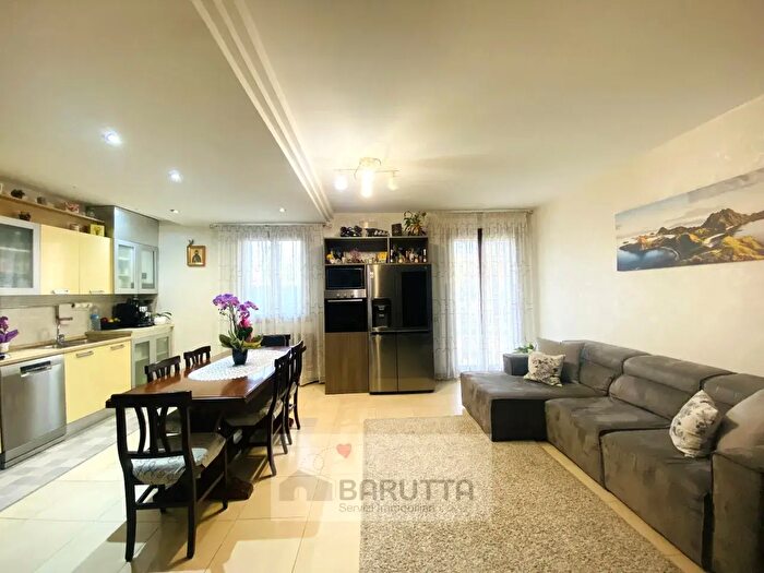 Appartamento trilocale in vendita in Via Zucchi, Massanzago