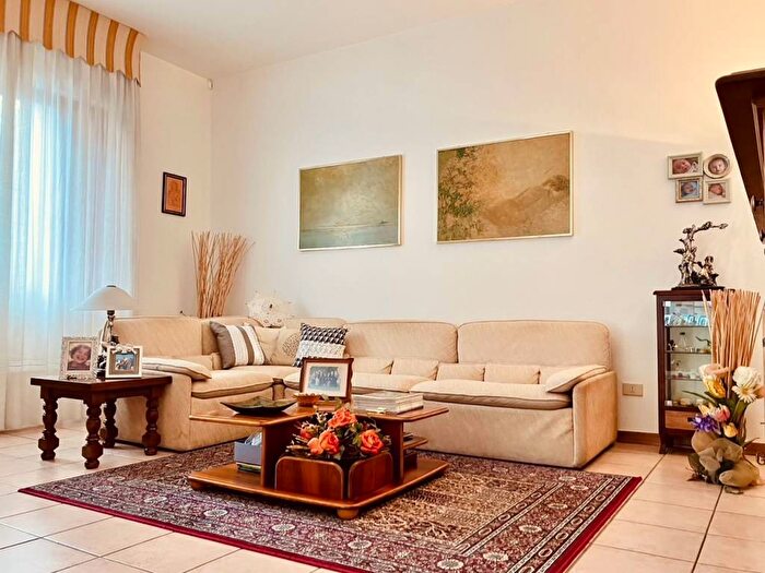 Appartamento con 5 locali in affitto in Via Giacomo Matteotti, San Romano, Montopoli in Val d'Arno