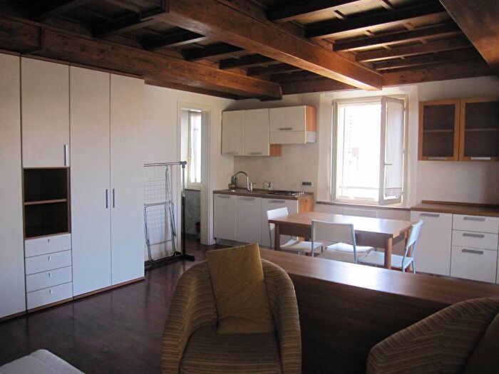 Appartamento monolocale in affitto in Centro Storico, Reggio Emilia