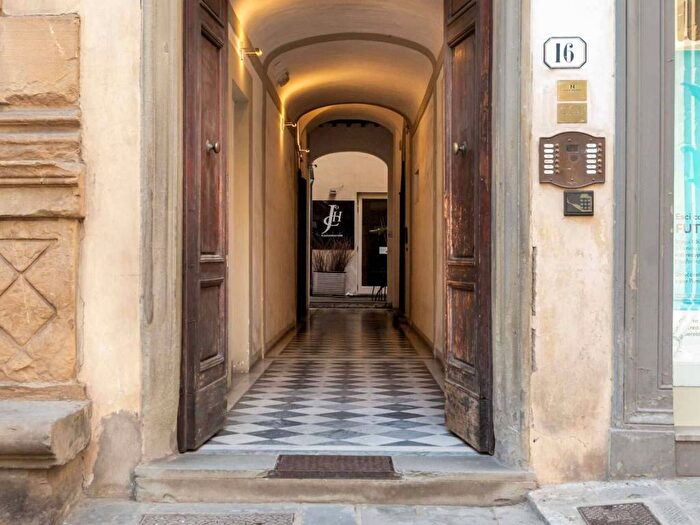 Appartamento quadrilocale in affitto in Via della Vigna Nuova, Piazza della Repubblica, Firenze