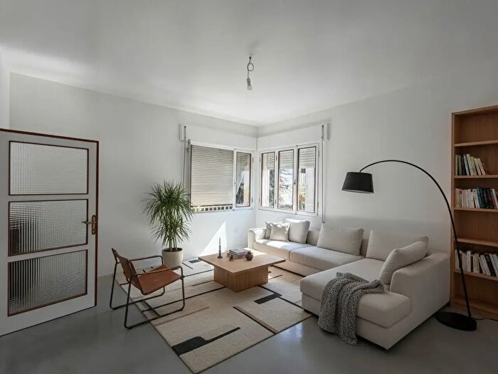 Casa con 11 locali in affitto in Via Cesare Battisti, Bassano Del Grappa