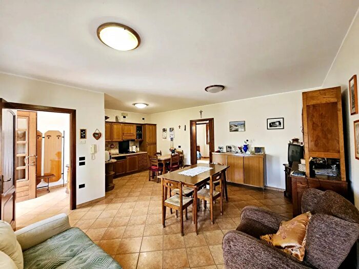 Casa trilocale in vendita in Via Papa Albino Luciani, Villa Estense