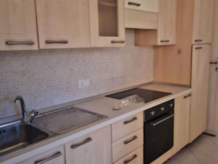 Appartamento bilocale in affitto in Via della Sanità, Sanità, Napoli
