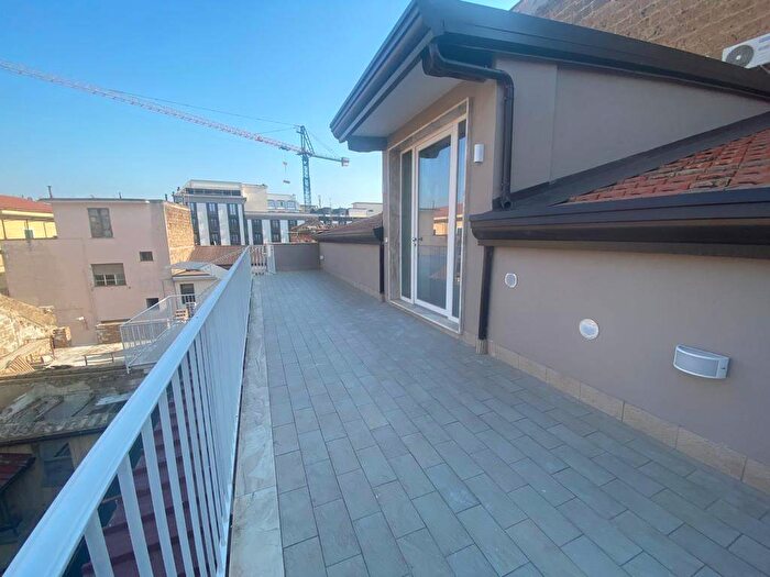 Casa con 5 locali in affitto in Corso Trieste, Caserta