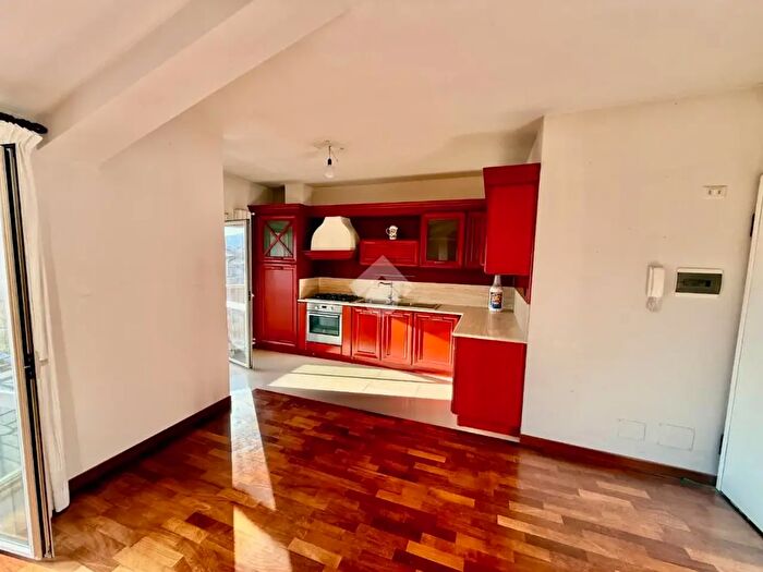 Appartamento trilocale in vendita in Via dei Battellieri, Orte