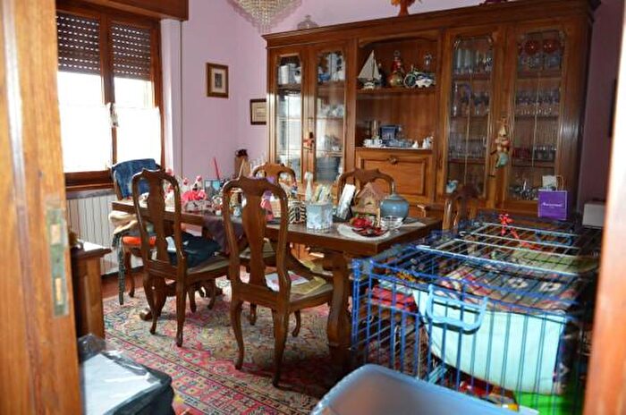 Casa con 5 locali in vendita in Bollori, Lucca