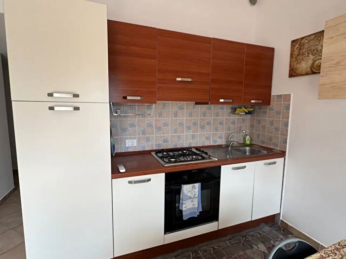 Appartamento trilocale in affitto in Via Edgardo Negri, Roma