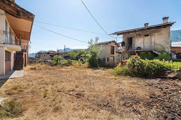 Case in Vendita e in Affitto - 2