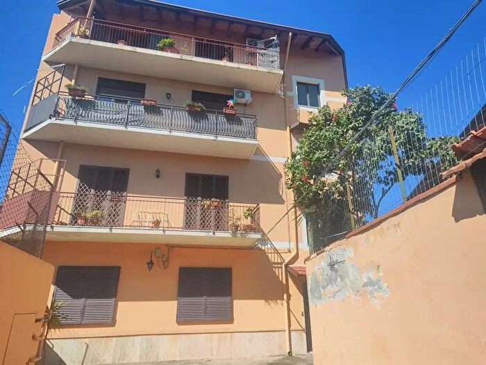 Appartamento quadrilocale in vendita in Macello, Catania