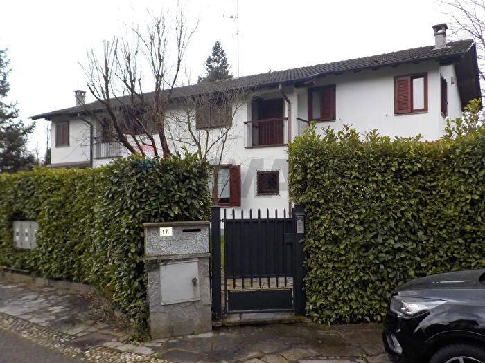 Case in Vendita e in Affitto - 2