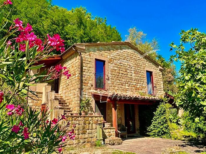 Casa quadrilocale in vendita in San Ginesio