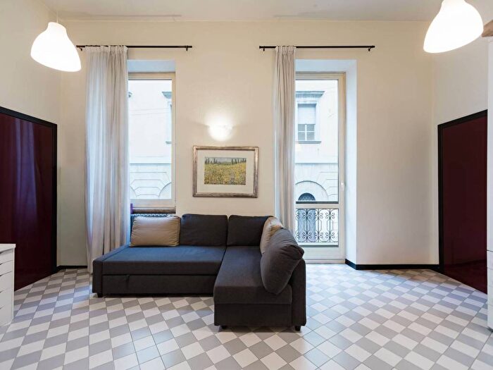 Appartamento bilocale in affitto in Via Sant Agnese, SantAmbrogio, Milano