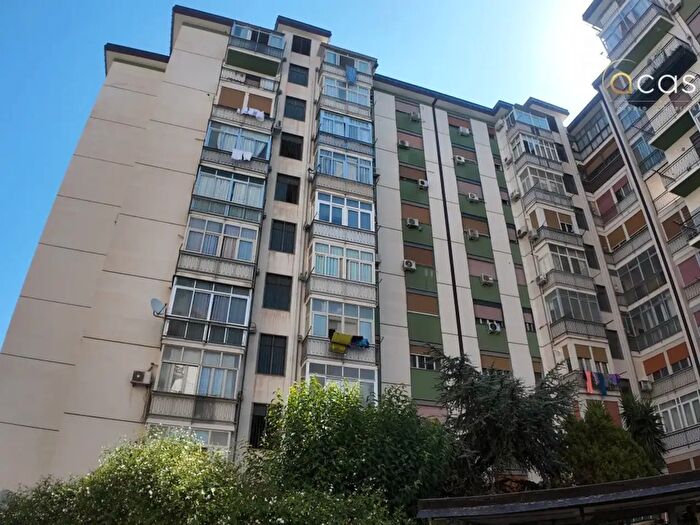 Appartamento con 5 locali in vendita in Via Giovan Battista Ughetti, Palermo