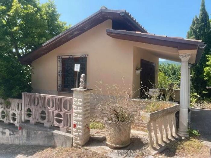 Appartamento con 9 locali in vendita in Monticelli, Genga