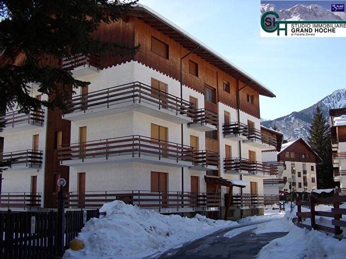 Appartamento bilocale in affitto in Viale Bramafam, Centro, Bardonecchia