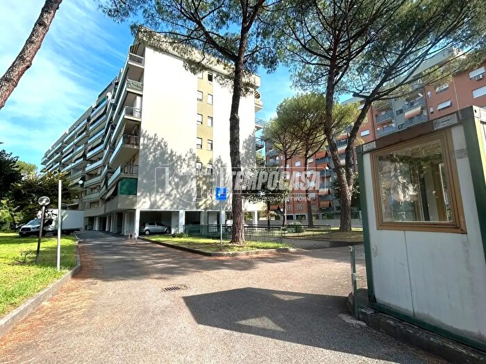 Appartamento trilocale in vendita in Roma