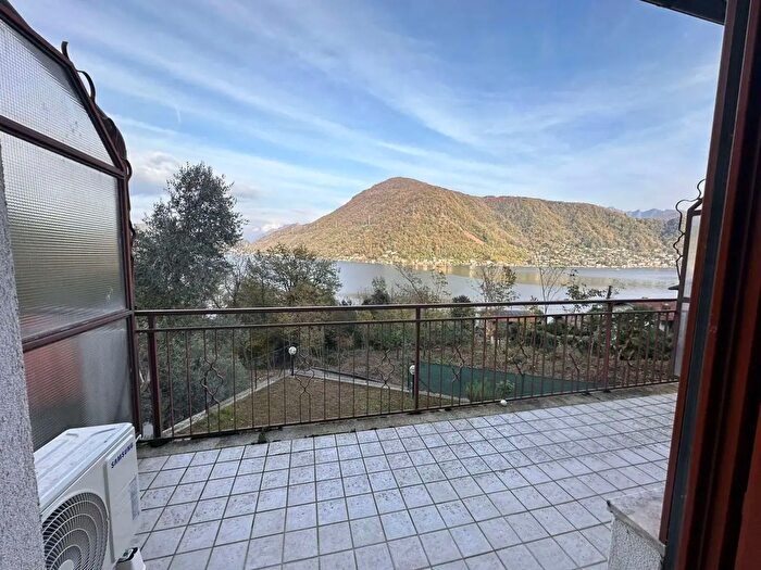 Appartamento monolocale in affitto in Brusimpiano