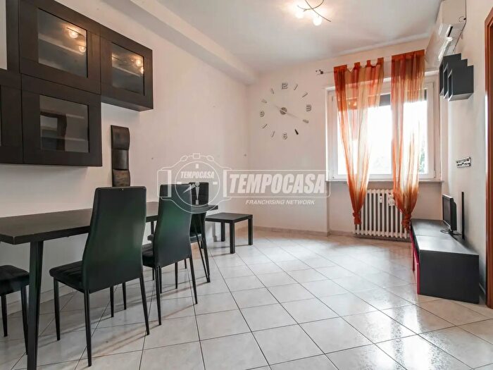 Appartamento bilocale in vendita in Via Adige, Cusano Milanino