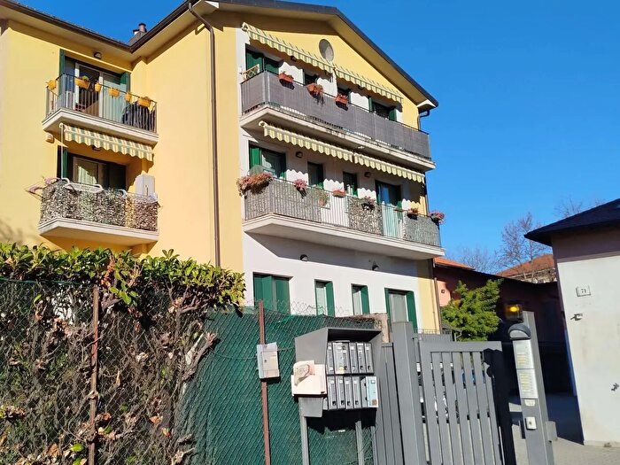 Appartamento bilocale in vendita in Via Tonale, Varese