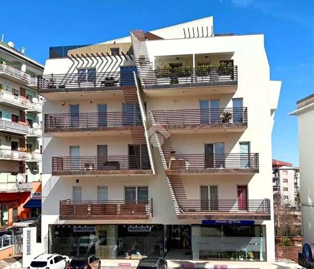 Appartamento trilocale in vendita in Via Fossacesia, Lanciano