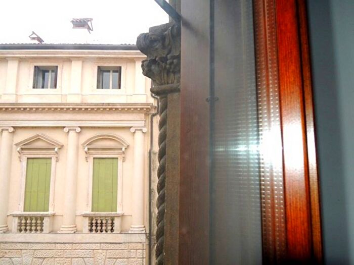 Appartamento con 6 locali in affitto in Ponte San Paolo, Centro Storico, Vicenza