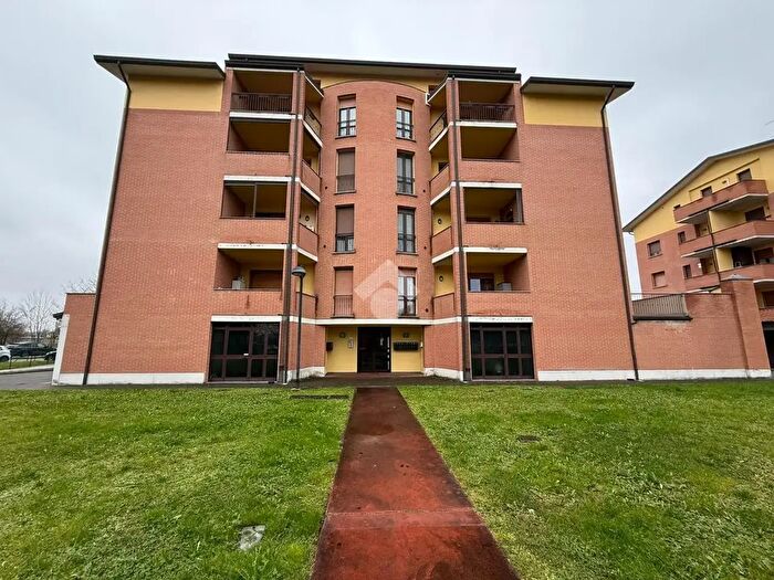 Appartamento quadrilocale in vendita in Via Plauto, Reggio Emilia