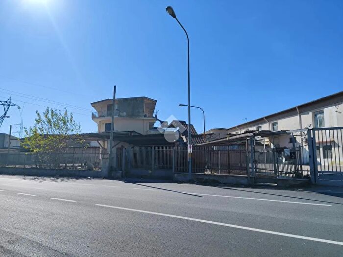 Appartamento trilocale in vendita in Via Giulio Cesare, Melito Di Napoli