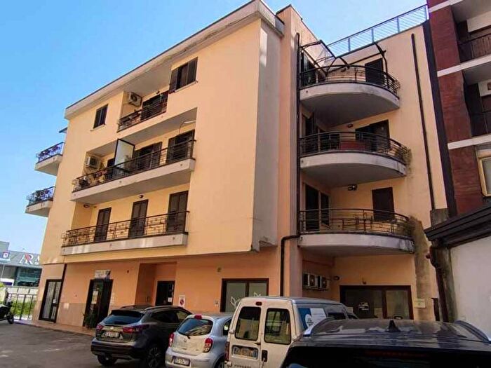 Appartamento trilocale in affitto in Via Salvatore Moccia, Emanuele II C Colombo Morelli e Silvati, Avellino