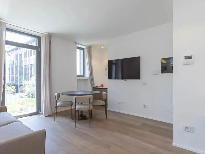 Appartamento bilocale in affitto in Milano