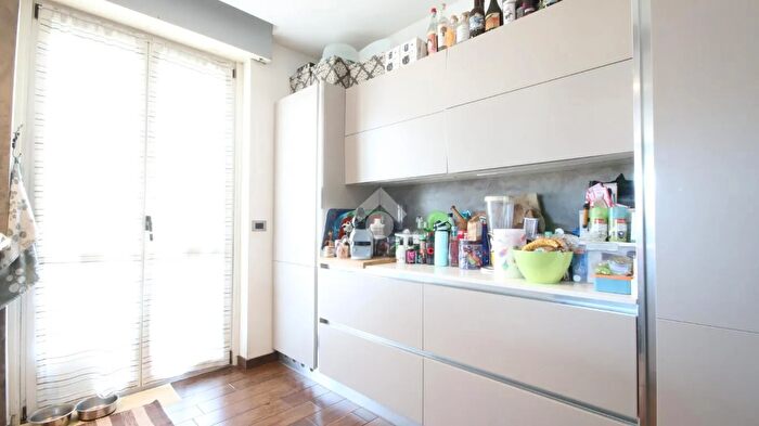 Appartamento trilocale in vendita in Via Rossini, Como