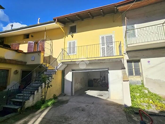 Case in Vendita e in Affitto - 2