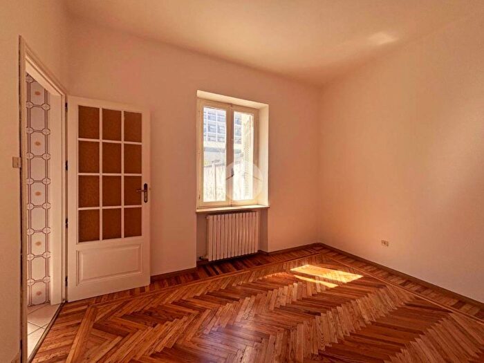 Appartamento quadrilocale in affitto in Via Des Geneys, Centro, Pinerolo