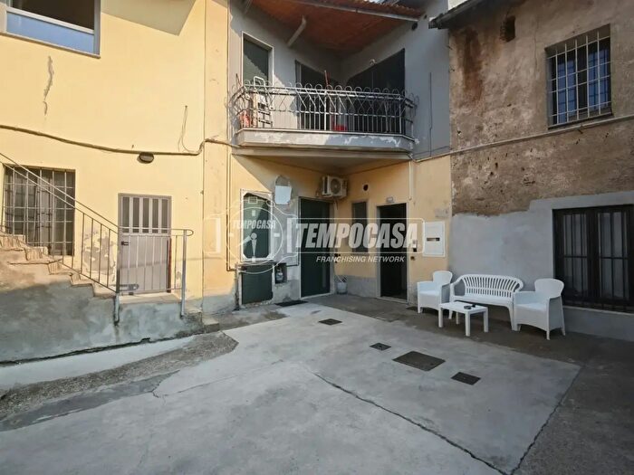 Appartamento bilocale in affitto in Via Dante, Caronno Pertusella