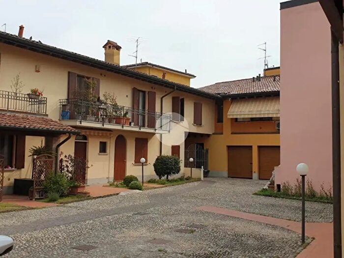 Appartamento bilocale in affitto in Piazza San Siro, Castel Mella