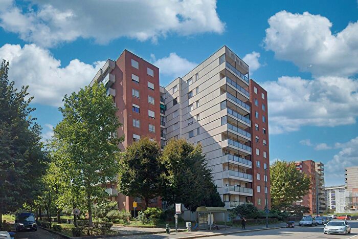 Appartamento con 5 locali in vendita in Via Edoardo Rubino b, Torino