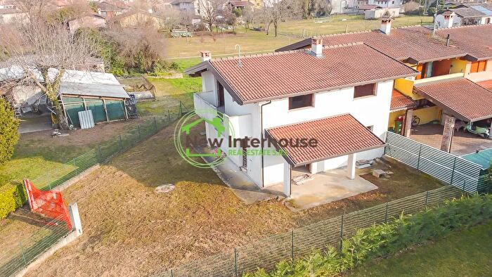 Casa con 5 locali in vendita in Via Monte Vodice Gradisca di Spilimbergo, Spilimbergo