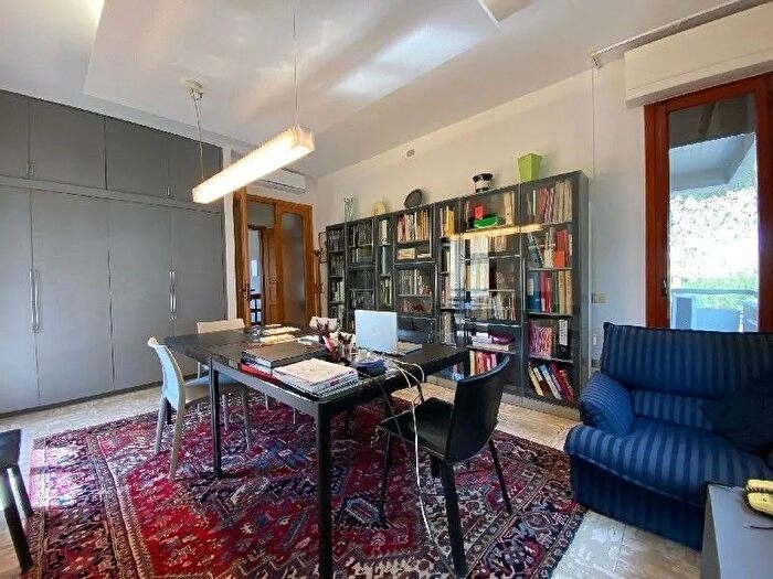 Appartamento con 5 locali in vendita in Empoli