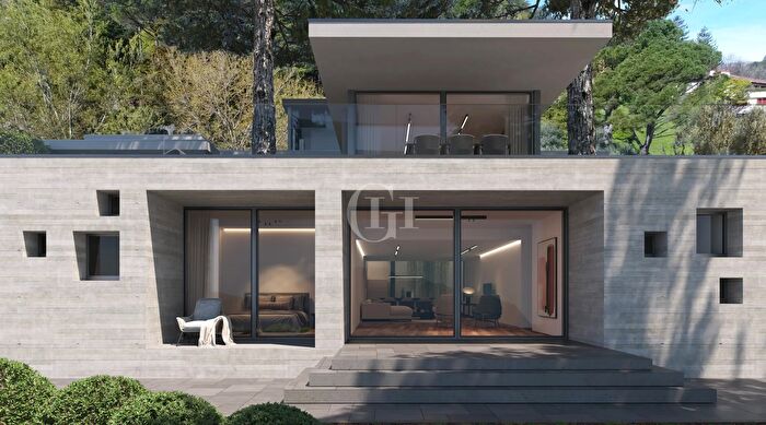 Casa con 10 locali in vendita in Menaggio