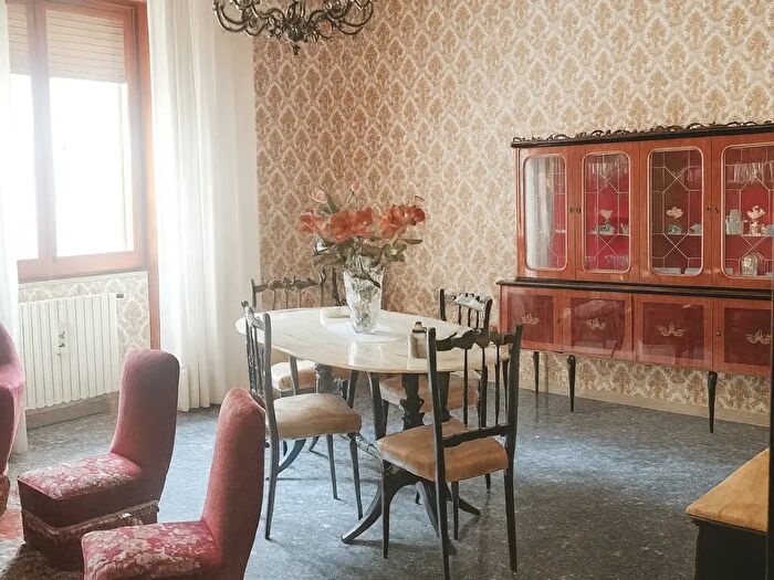 Casa con 6 locali in vendita in Via Rudiae, Lecce