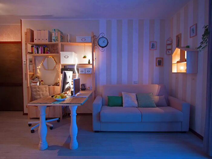 Appartamento monolocale in affitto in Viale Valganna, Varese