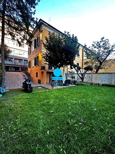 Casa con 6 locali in vendita in Bramante, Pesaro
