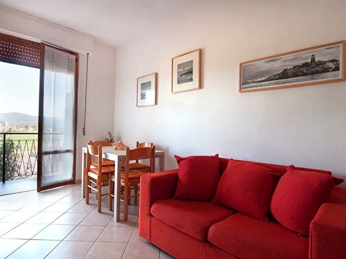 Appartamento trilocale in affitto in Via Lago di Misurina, Follonica