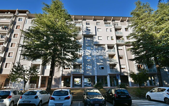 Appartamento trilocale in vendita in Largo delle Camelie, Ascoli Piceno